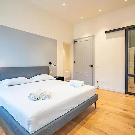 Villanova Retro - Terrace 公寓 *